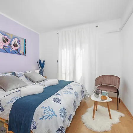 Apartment Roza, Pula, Near Center *