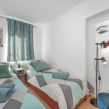 Apartment Roza, Pula, Near Center *